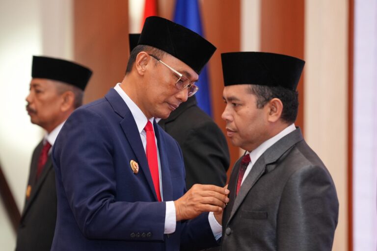 Jayadi nas dilantik Pjs bupati lutim (1)