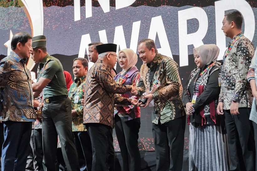 Wapres beri penghargaan
