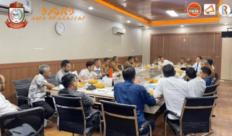 rapat kerja komisis2