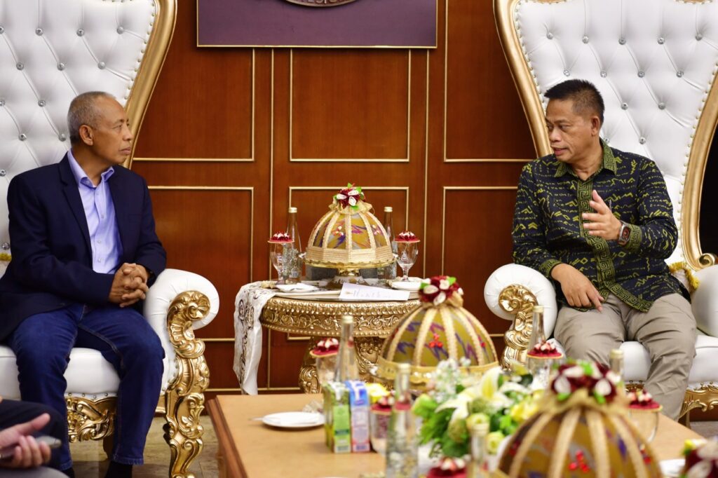 vinvast dan pj gub