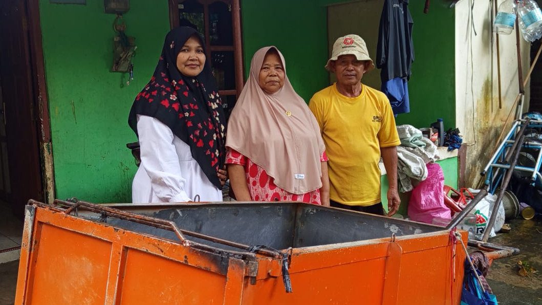 petugas kebersihan naik haji