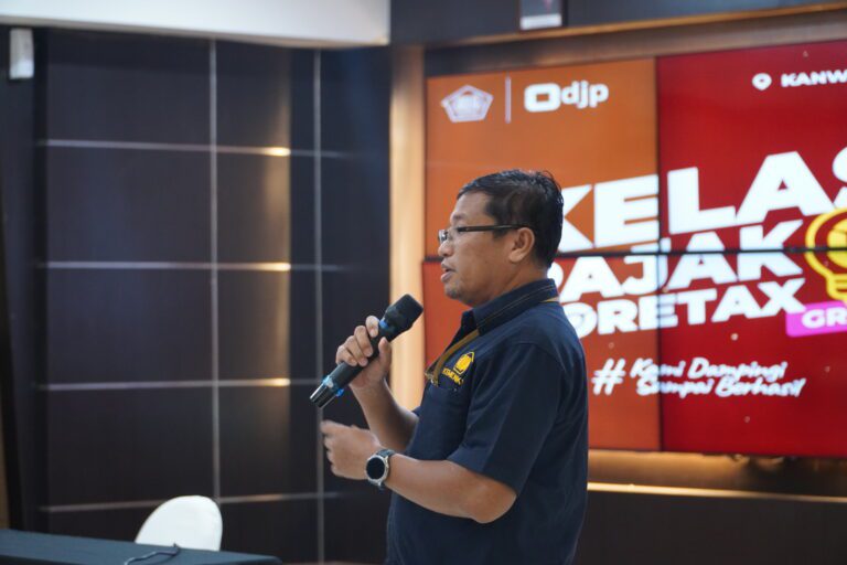 KWL04544