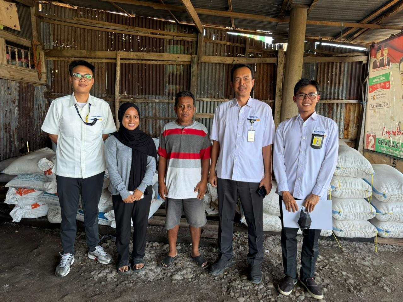 Foto Bersama Tim KP2KP Bontosunggu dan Pelaku UMKM dan Produk Garam