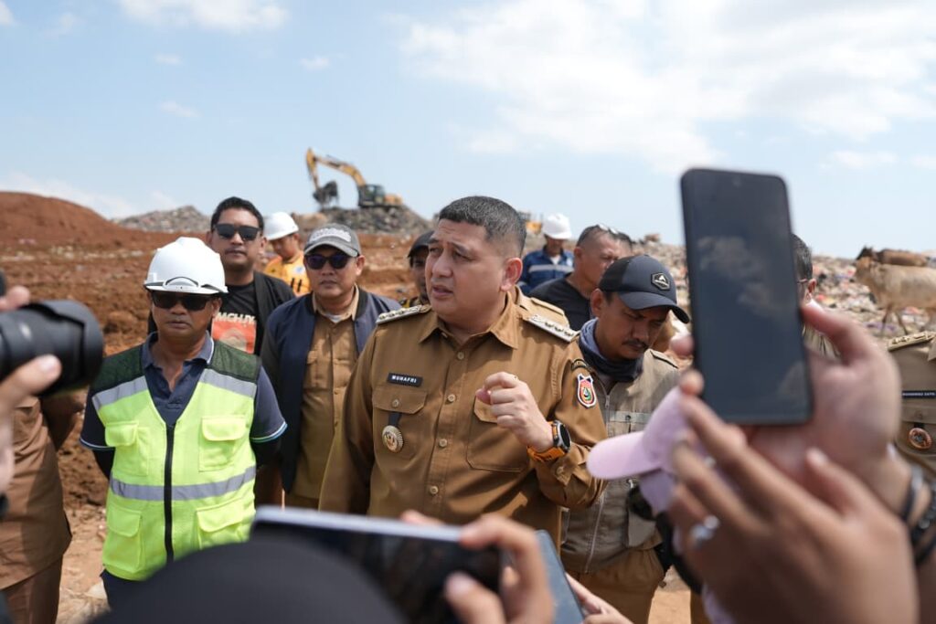 wali kota di tpa antang