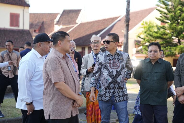 Fadli Zon di Fort Rotterdam