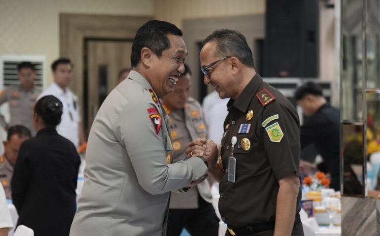 Kajati Sulsel vs Kapolda Sulsel