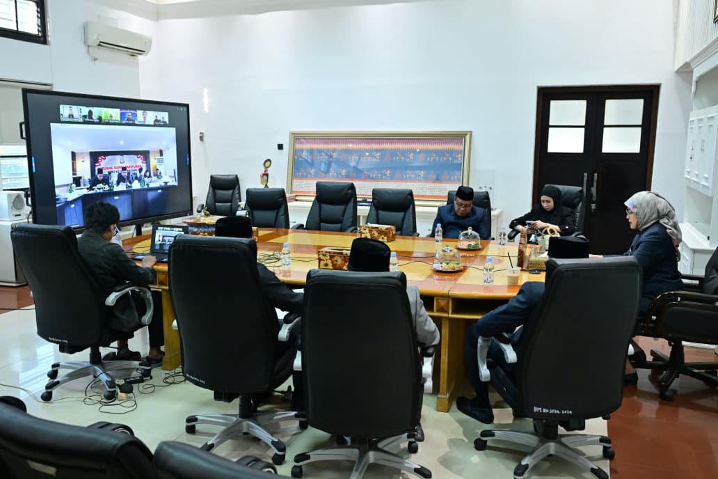 PAripurna DPRD Makassar Via Zoom