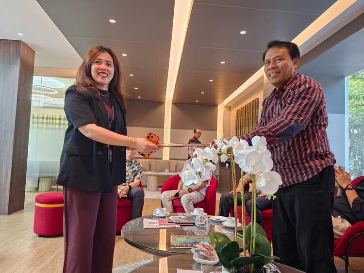 CIMB Niaga dan REI Padel