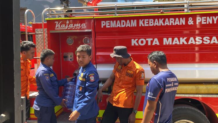 bantuan air bersih