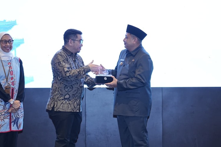 Makassar - china