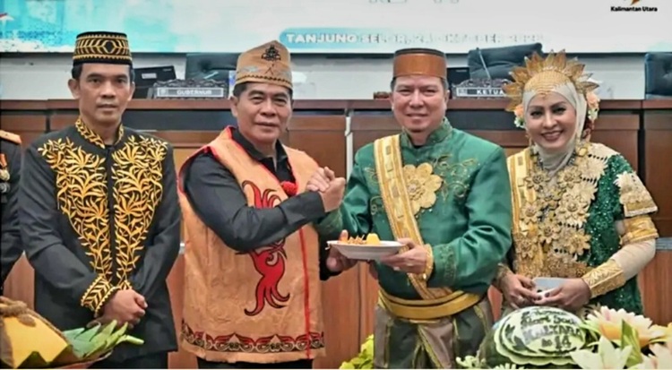 Gubernur Kaltara, Zainal Arifin Paliwang, dalam Rapat Paripurna peringatan Hari Ulang Tahun (HUT) ke-14 Kaltara, Sabtu (24/10/2026)