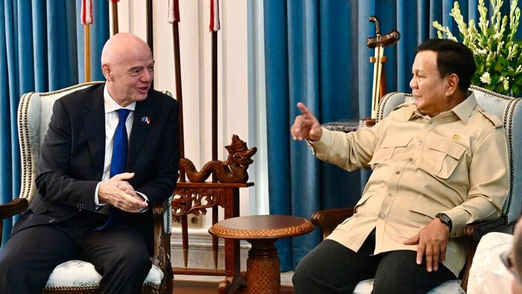 Prabowo Bertemu Gianni Infantino